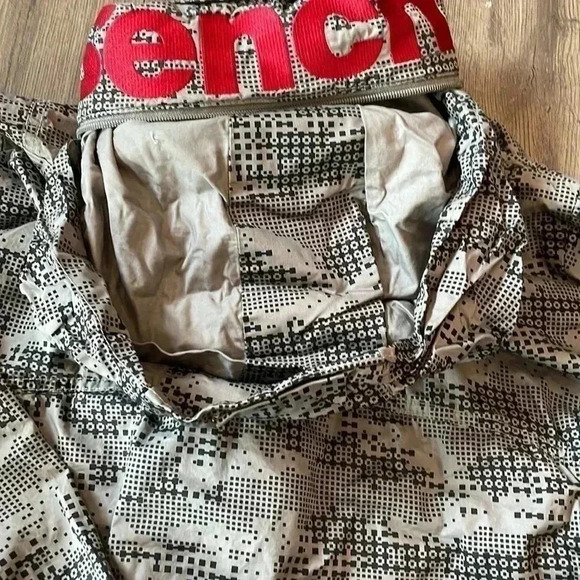 Bench Windbreaker  Hood-Hide-in-Jacket Geometric Design Gray Medium - Picture 4 of 4